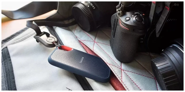 1 ТБ Внешний SSD SanDisk Extreme Portable V2, USB 3.2 Gen 2 Type-C, черный фото в интернет-магазине gdrone.ru