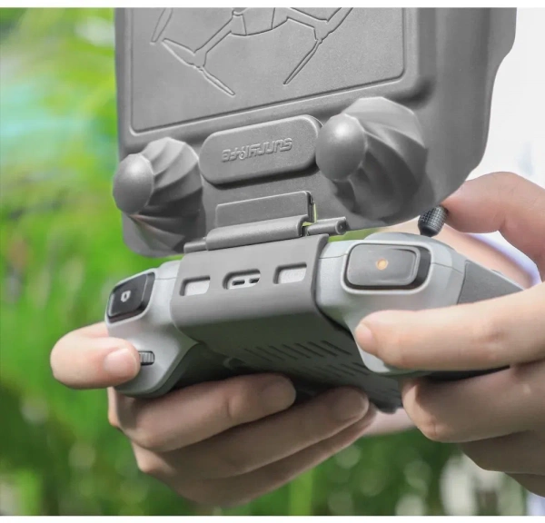 Защитный чехол пульта DJI RC Mini 3 Pro с козырьком от бликов фото в интернет-магазине gdrone.ru